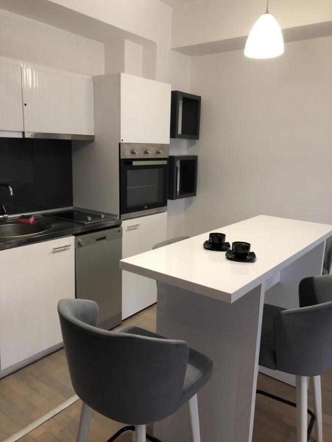 Cozy Apartment In The City Center Skopje Exterior foto