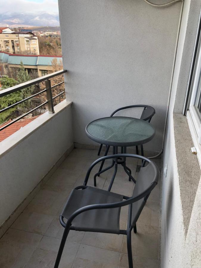 Cozy Apartment In The City Center Skopje Exterior foto